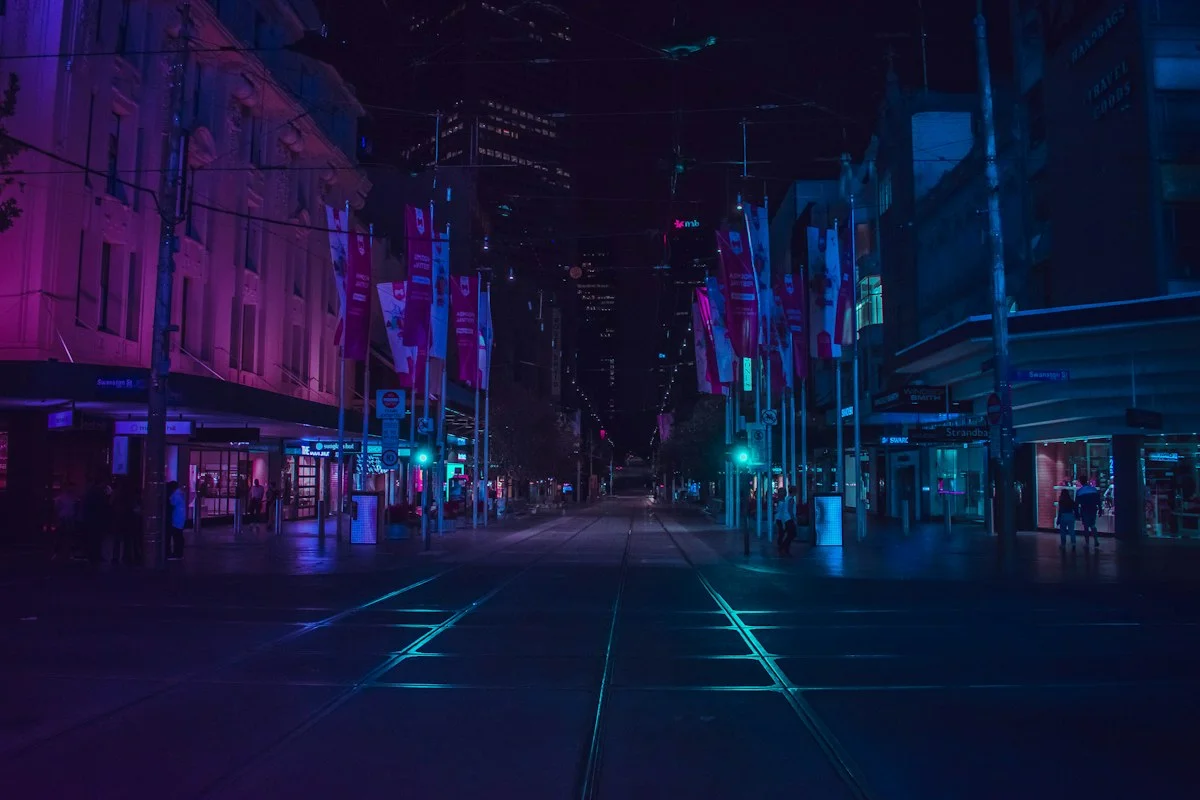 霓虹灯城市夜景视觉示意